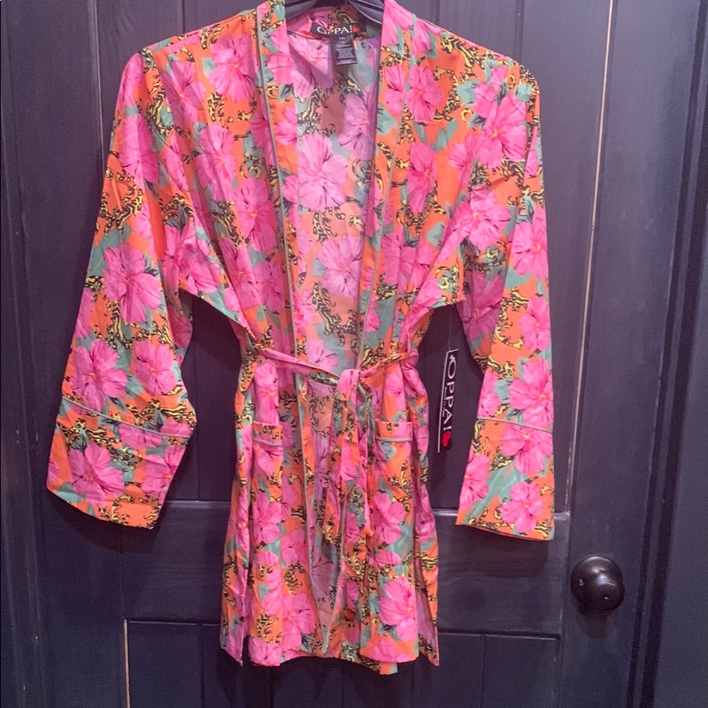 Oppa! Floral Pink and Orange swim coverup top. NWT size 1x